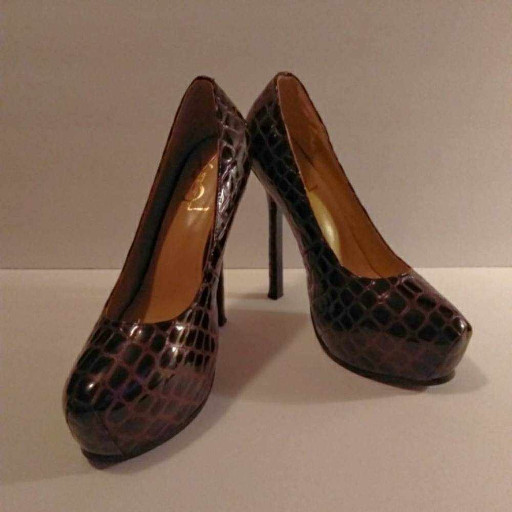 NWOT YSL platform pumps heels 👠